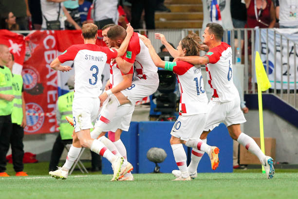 逆足世界波 逆足世界波